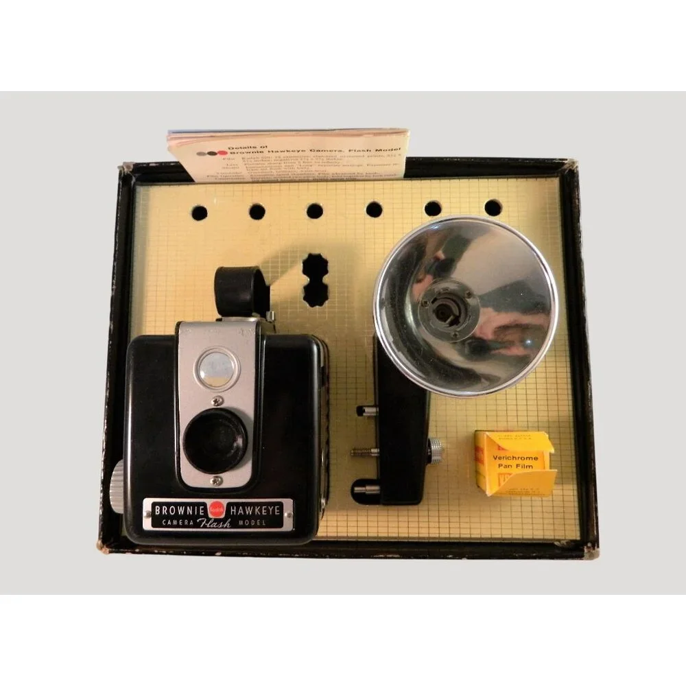 Vintage 1965 Kodak Brownie Hawkeye Camera Flash Model With Box Manual Untested